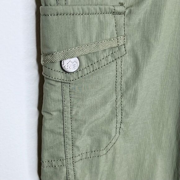 Rei Cargo Pants Women 6 Flat Front Convertible Roll Tab Drawstring Hiking Green - Picture 3 of 7